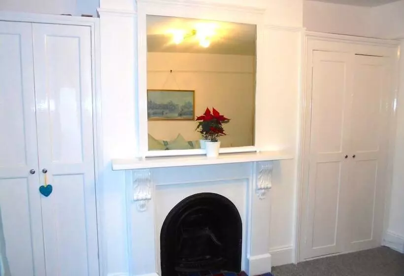 Seaview Cottage