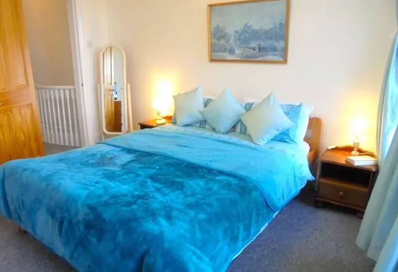 Seaview Cottage