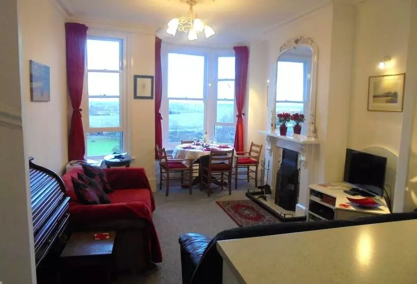 Seaview Cottage
