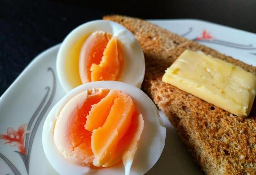 Bed and Breakfast The Laurels Guest House