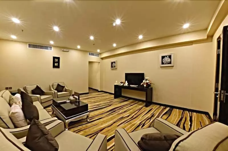 Garden Plaza Hotel Sefah