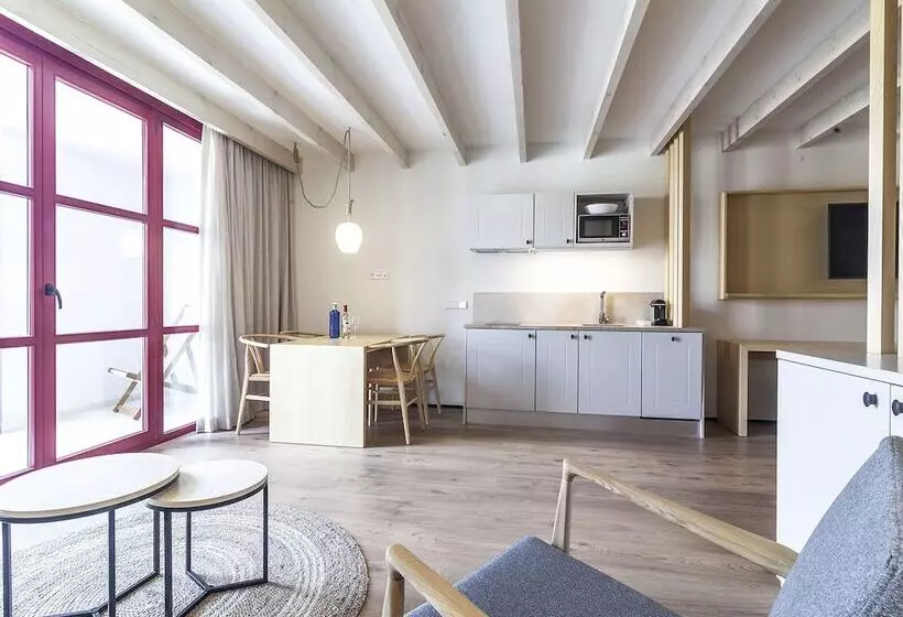هتل Fil Suites