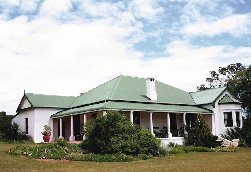 فندق Leeuwenbosch Shearers Lodge