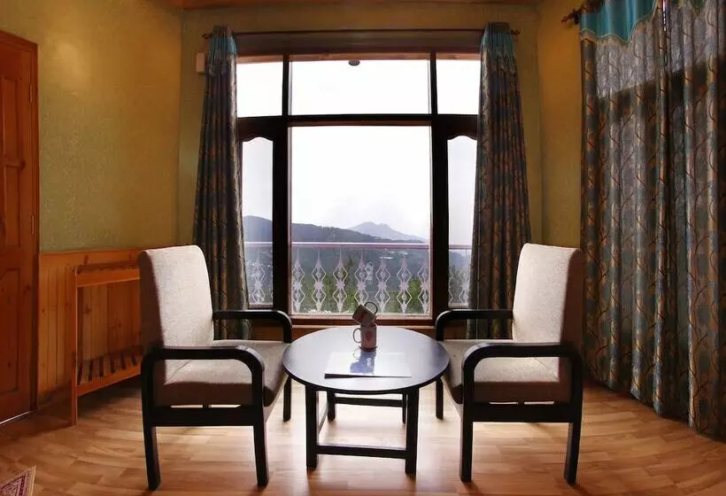 هتل Oyo 5928 Village Live In Resort