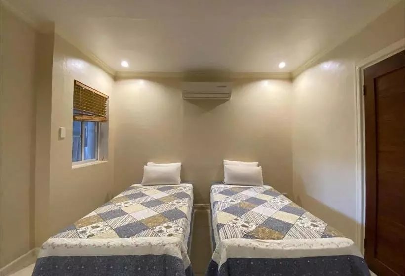 ホテル Oyo 708 Abaseria Deli And Cafe B&b