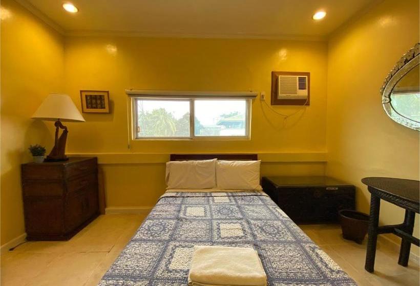 Hotel Oyo 708 Abaseria Deli And Cafe B&b