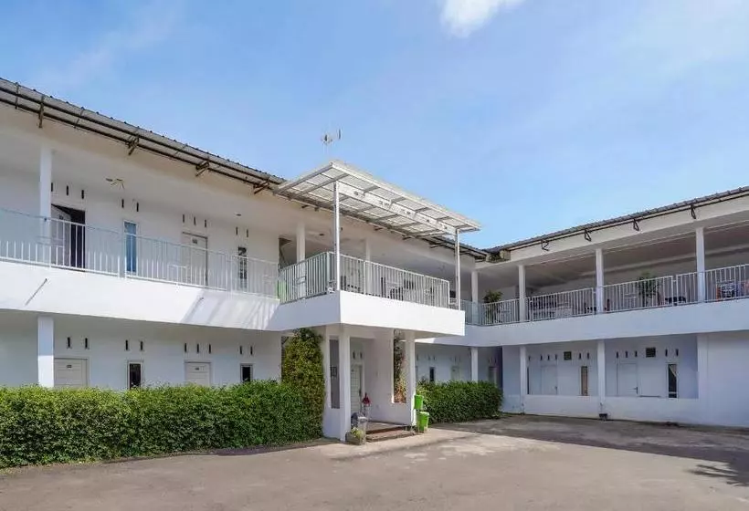 ホテル Oyo 90086 Pondok Tasyiq Guest House