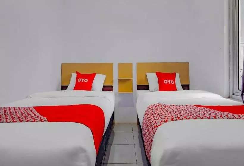 ホテル Oyo 90086 Pondok Tasyiq Guest House