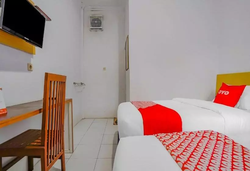 ホテル Oyo 90086 Pondok Tasyiq Guest House