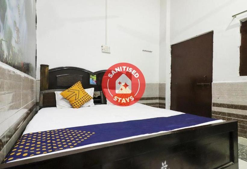 בית מלון כפרי Spot On 76155 Happy