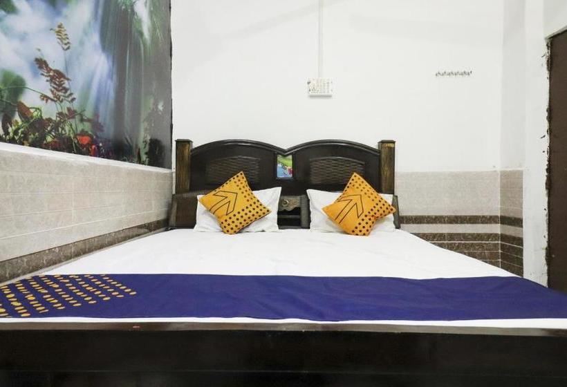 Отель Spot On 76155 Happy