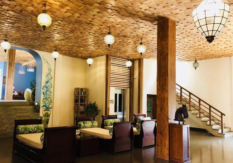 Hotel Thaproban Pavilion Waves Unawatuna