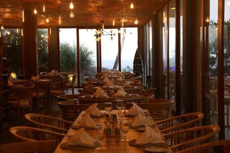 Hotel Thaproban Pavilion Waves Unawatuna