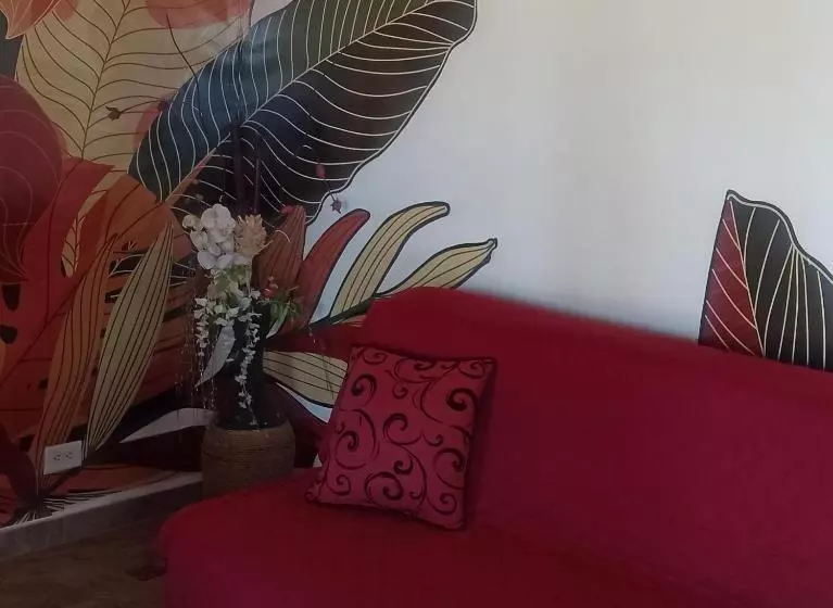 ペンション La Casa De Thurys