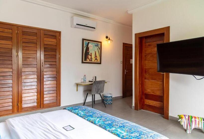 پانسیون Le Karé ébène