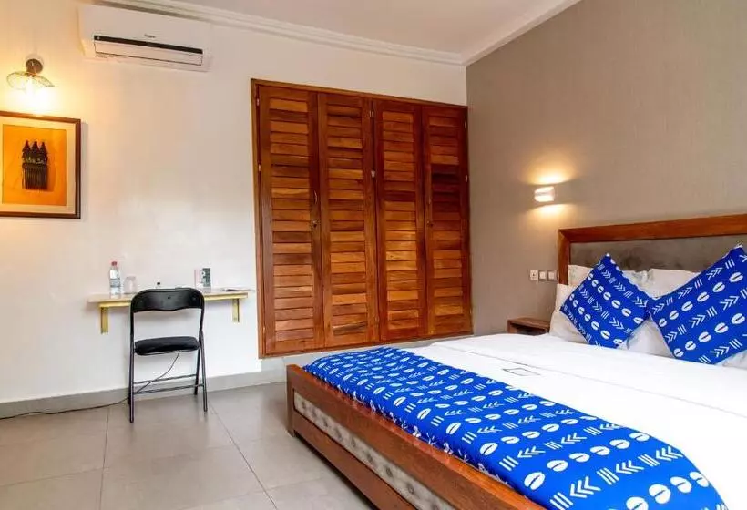 پانسیون Le Karé ébène