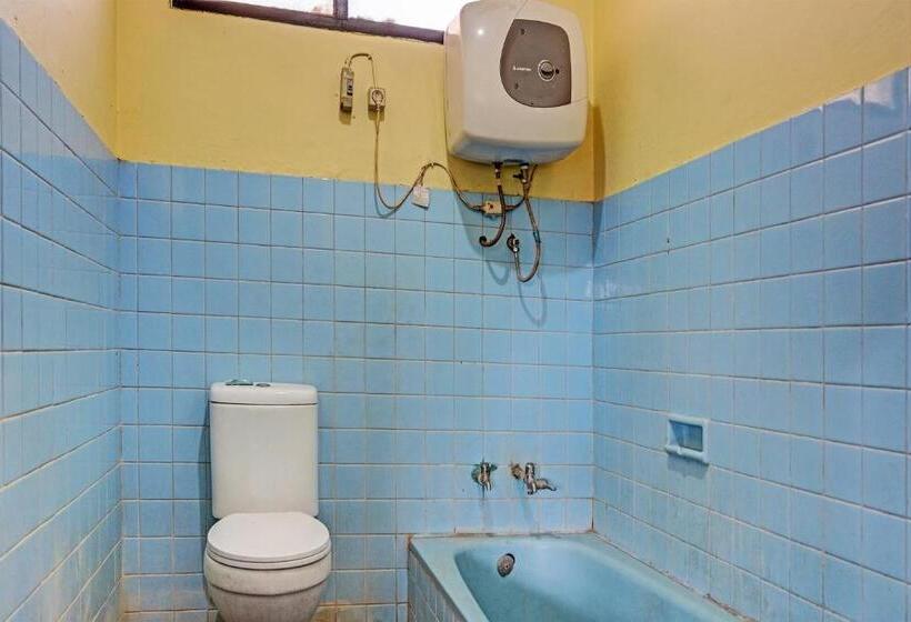 Spot On 91798 Hotel Grand Mutiara