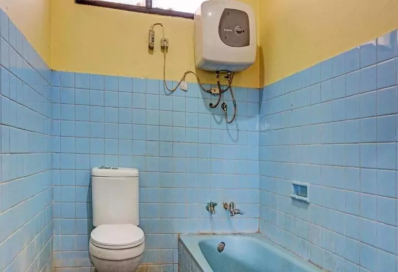 Spot On 91798 Hotel Grand Mutiara