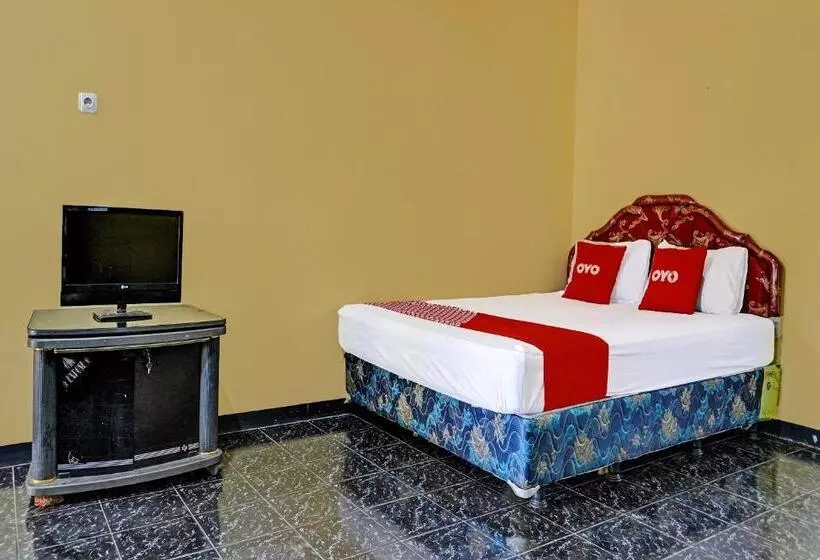 Spot On 91798 Hotel Grand Mutiara