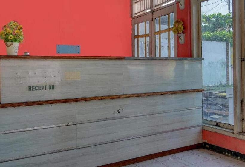 Spot On 91798 Hotel Grand Mutiara