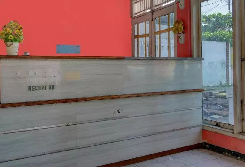 Spot On 91798 Hotel Grand Mutiara
