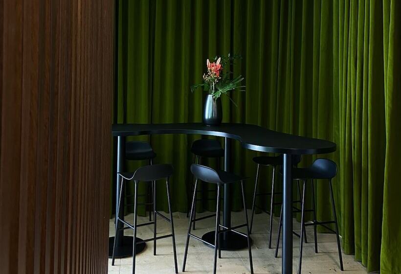 The Flag Meiller Garten