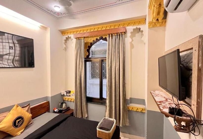 The Hosteller Udaipur
