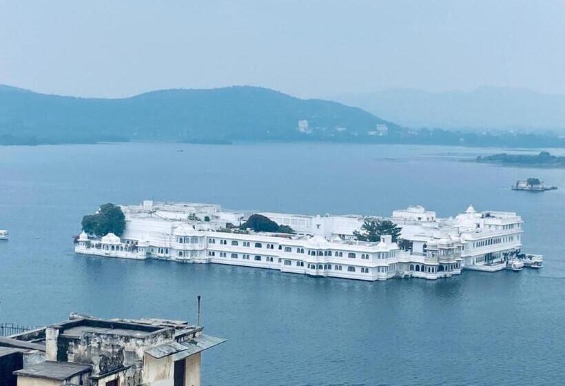 The Hosteller Udaipur