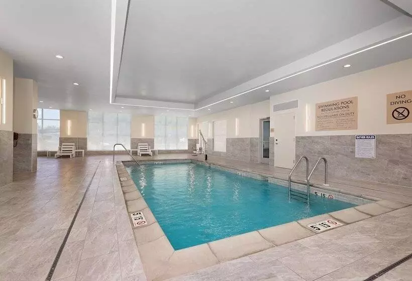 Hotelli Element New York Wood Ridge