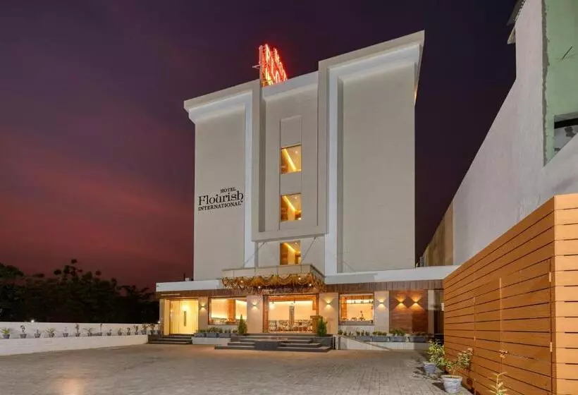 ホテル Flourish International