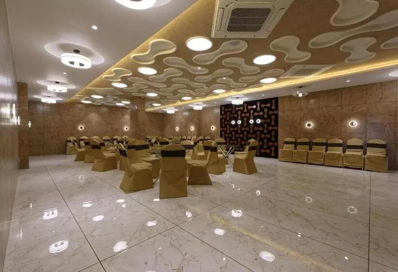 ホテル Flourish International