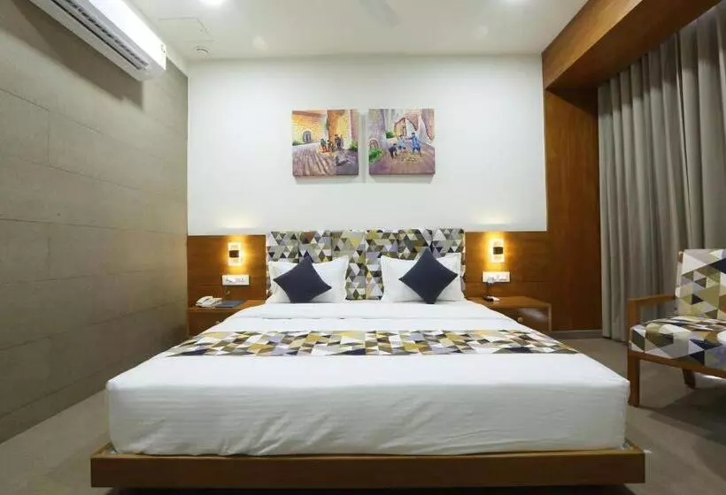 ホテル Flourish International