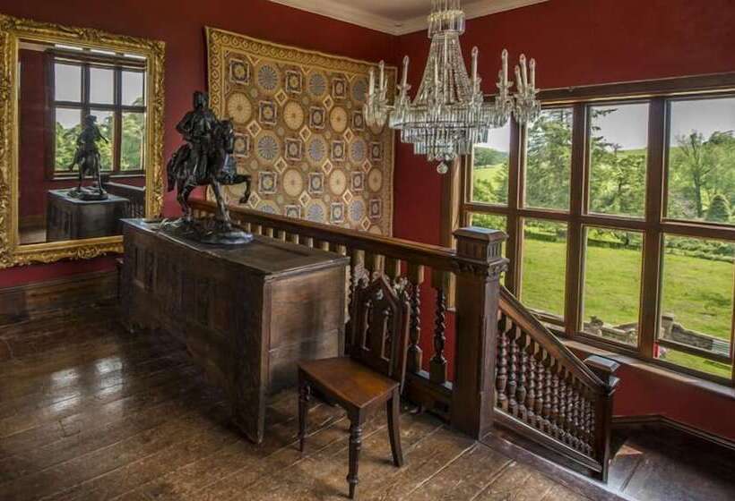 فندق Huntsham Court