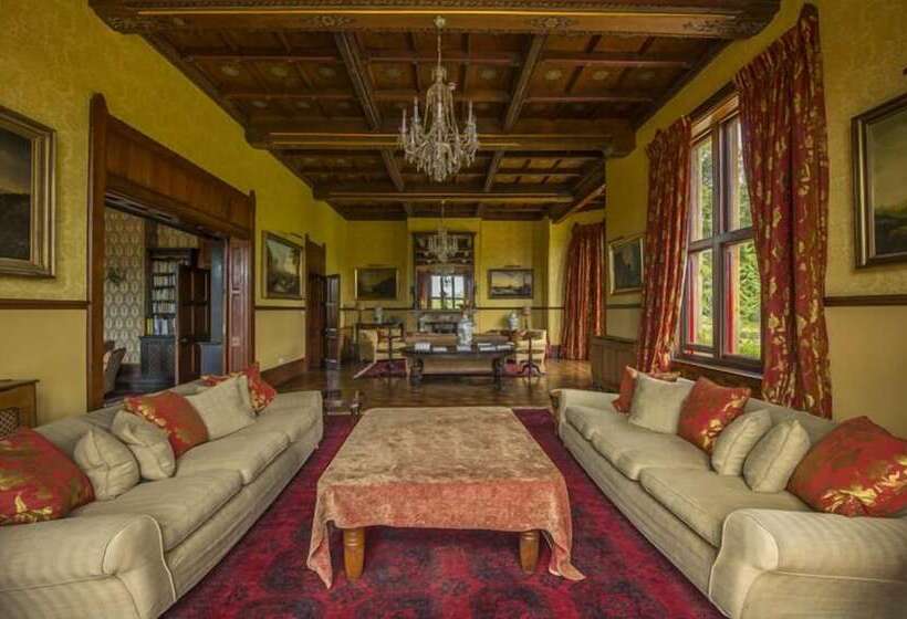 فندق Huntsham Court