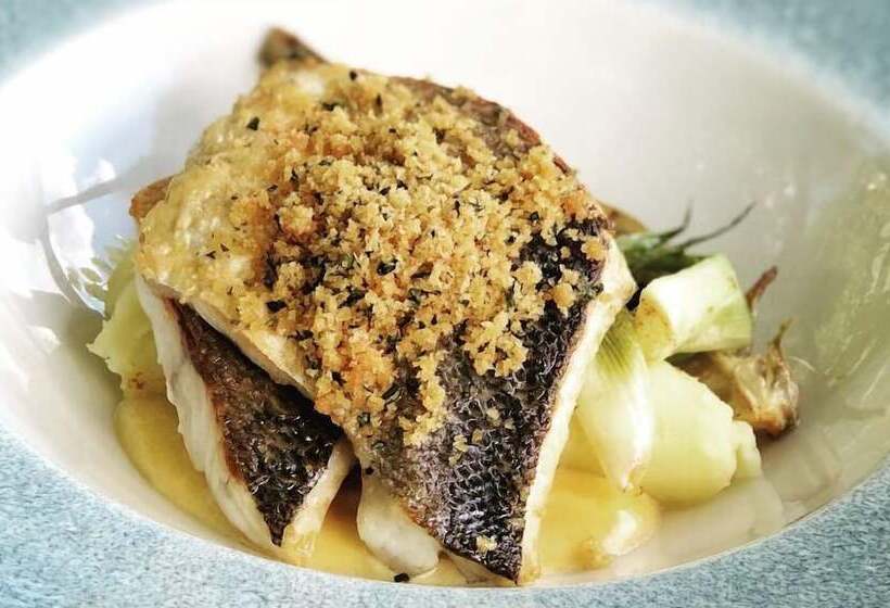 فندق Huntsham Court