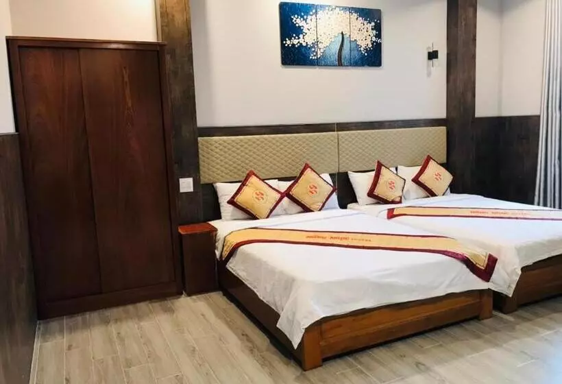 هتل Khách Sạn Hồng Ngọc Phú Yên