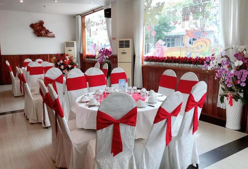 هتل Khách Sạn Hồng Ngọc Phú Yên