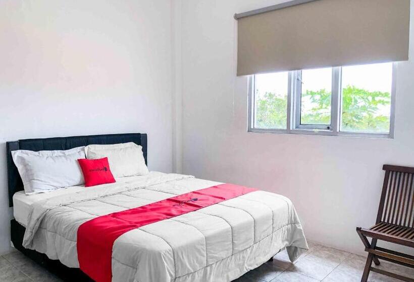 בית מלון כפרי Reddoorz Near Eco Green Park Batu