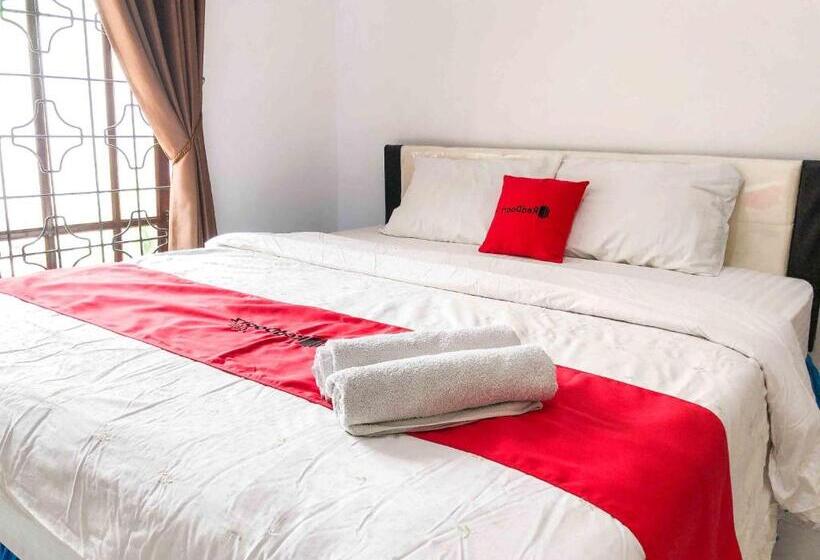 בית מלון כפרי Reddoorz Near Eco Green Park Batu