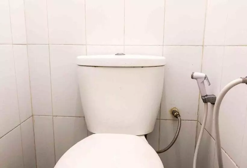 ホテル Reddoorz Near Eco Green Park Batu