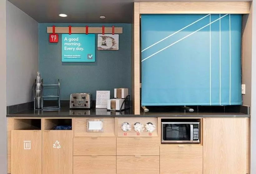 Avid Hotel Summerville, An Ihg