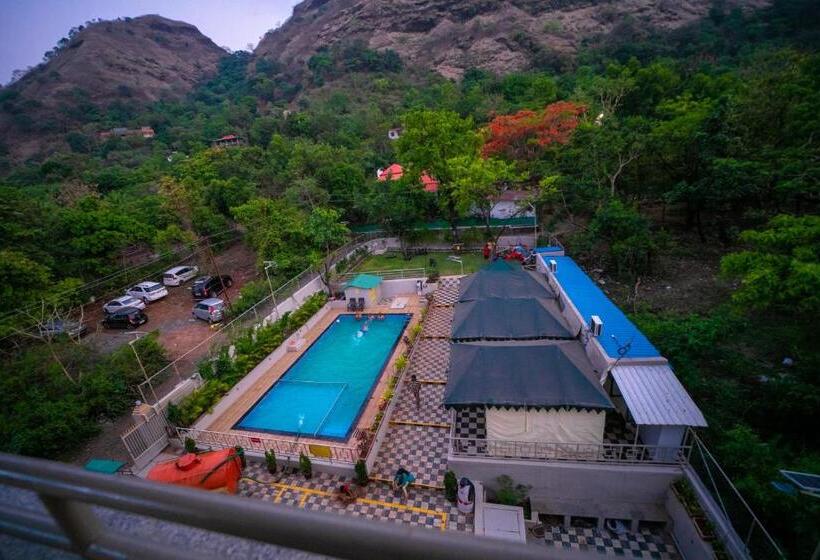 ホテル Indradhanush Hill Resort