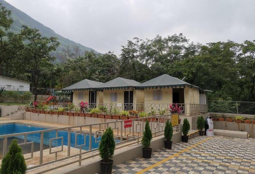 ホテル Indradhanush Hill Resort