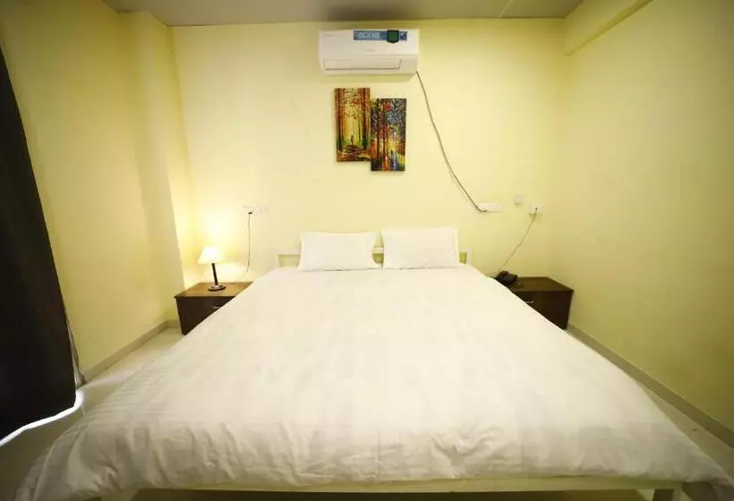 Hotelli Indradhanush Hill Resort