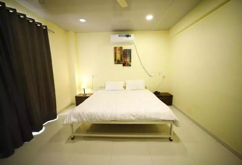 Hotelli Indradhanush Hill Resort