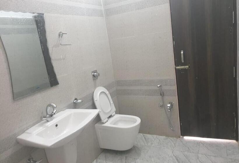 호텔 Jp International Naimisharanya