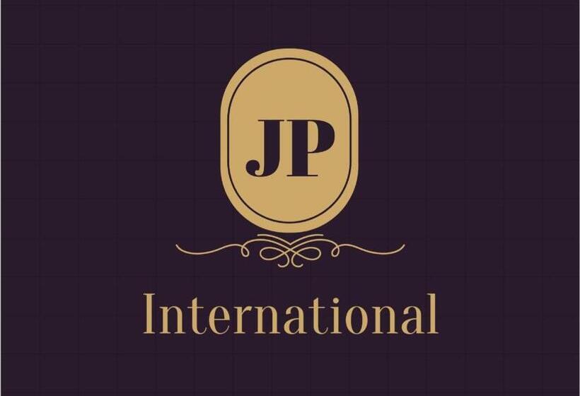 호텔 Jp International Naimisharanya