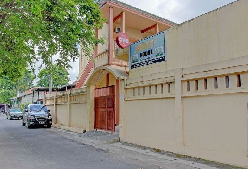 בית מלון כפרי Oyo 90029 Bwi Guest House