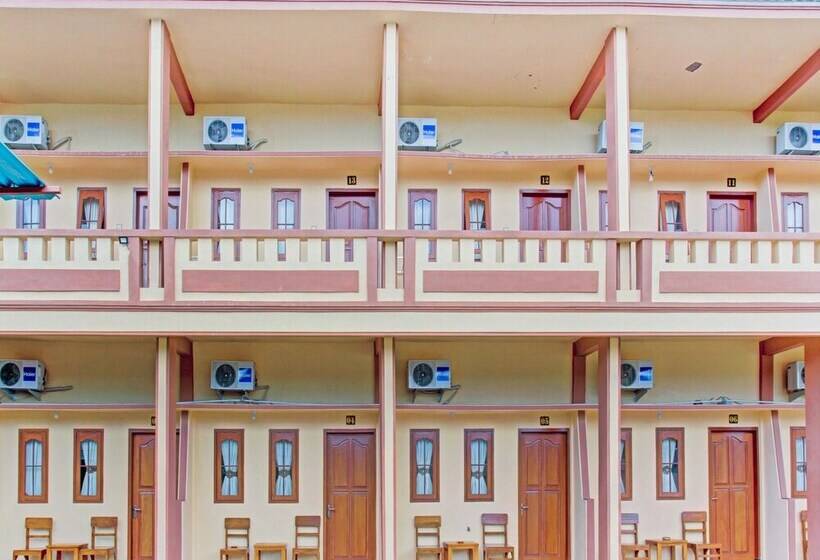 בית מלון כפרי Oyo 90029 Bwi Guest House