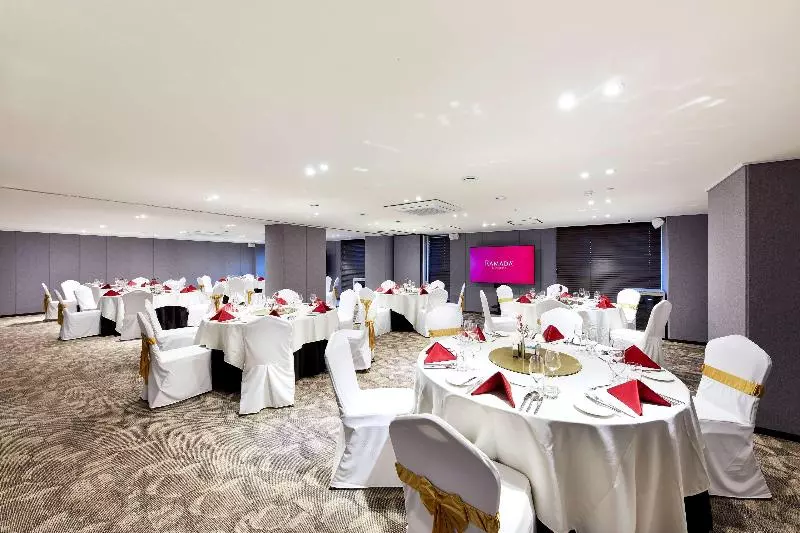 ホテル Ramada By Wyndham Gumi